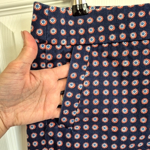 J. Crew Navy Blue Floral Boho‎ Paisley Cotton Shorts Womens 8 - Picture 13 of 16